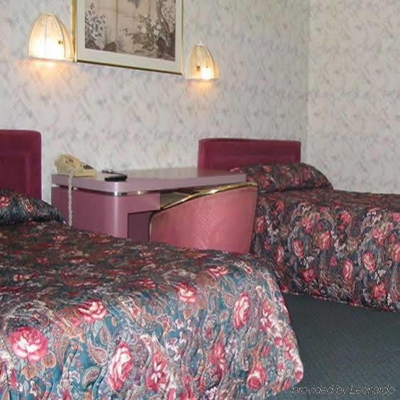 Red Carpet Inn Berlin المظهر الخارجي الصورة